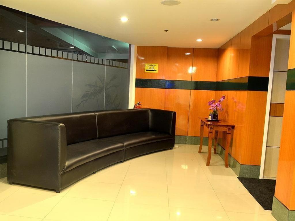 Hotel Sogo Tarlac Экстерьер фото