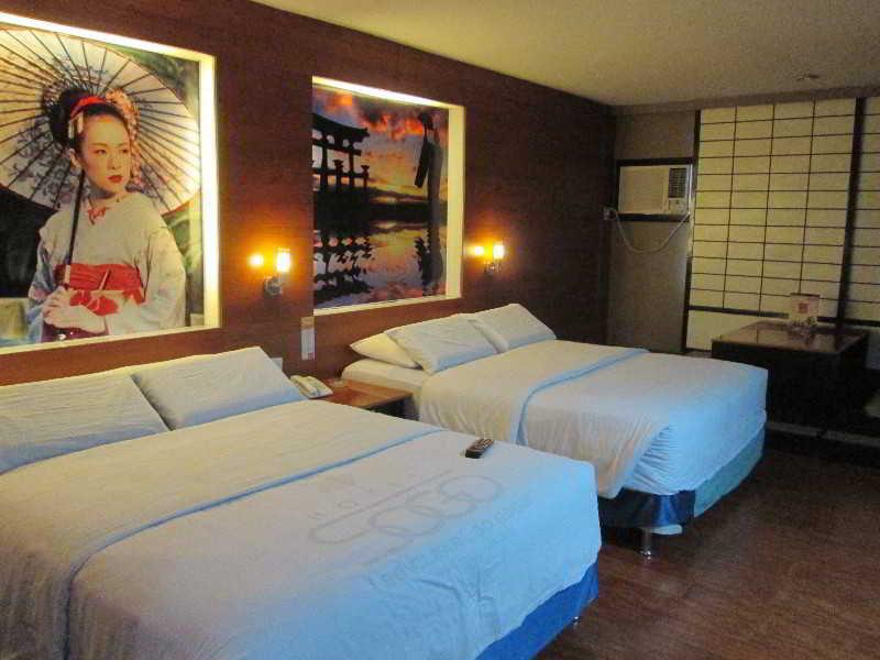 Hotel Sogo Tarlac Экстерьер фото